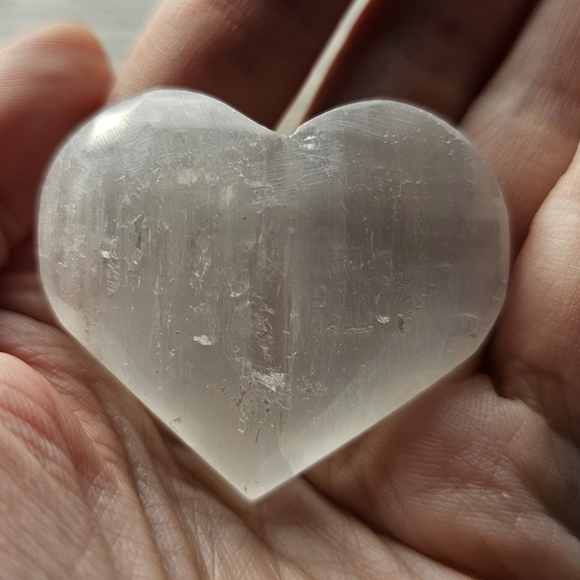 Crystal Starter Collection 6 Pc Gemstones Amethyst Quartz Selenite Rocks - Picture 6 of 9